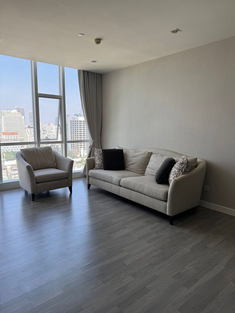 For Sale - The Room Sathorn – Pan Road Condo - photo 1