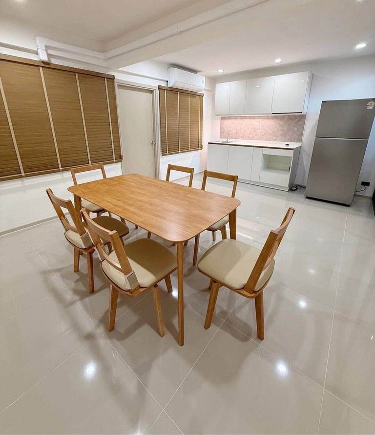 For Rent: 3.5-Story Townhome at Shizen Pattanakarn 32, Corner Unit, New House with 3 Bedrooms - photo 4