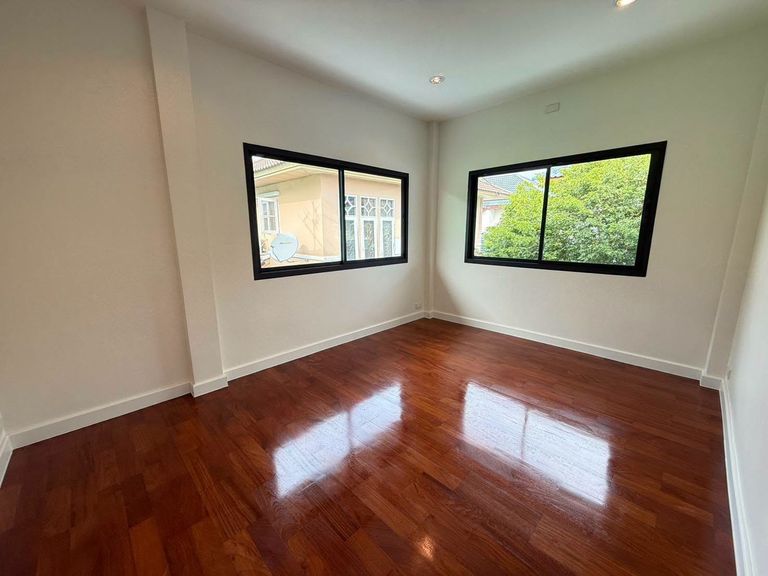 For Sale: Newly Renovated Corner Single House, Soi Tha It, Near MRT, Near Fresh Market, Convenient Transportation, Manee Rin Rattanathibet Project - photo 12