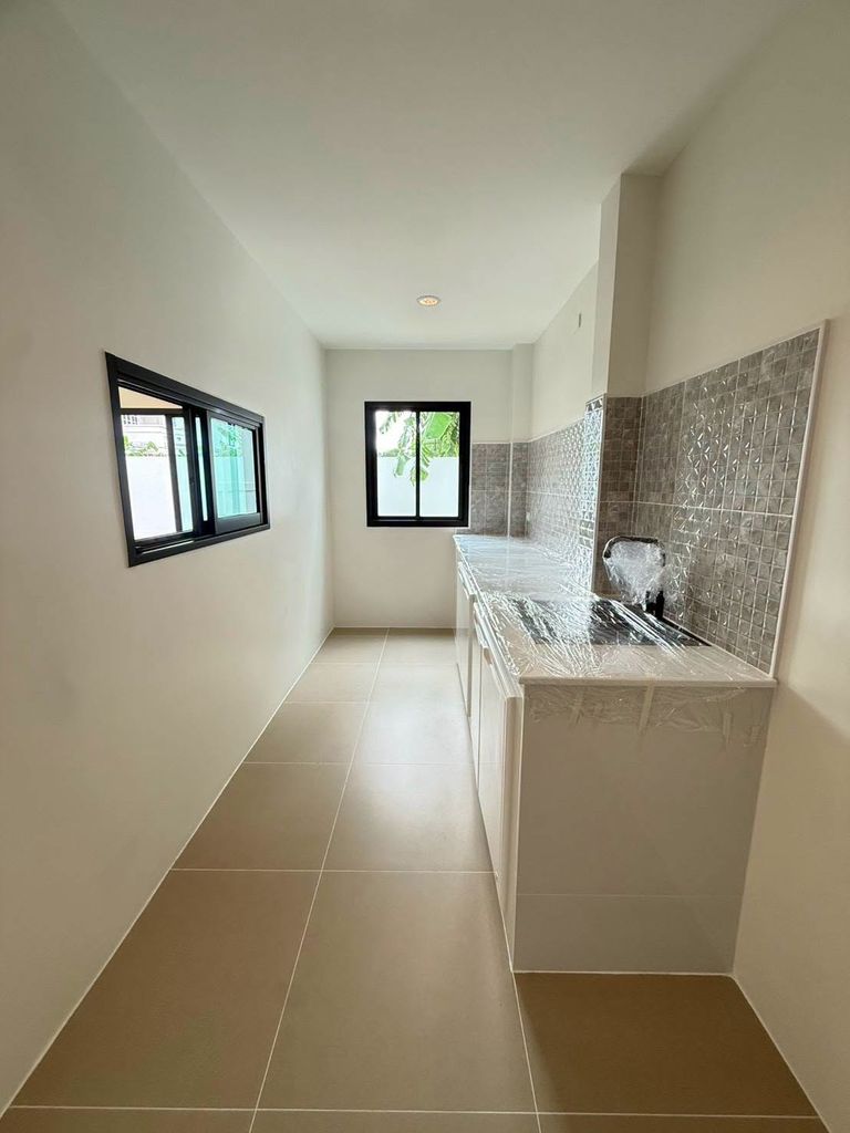 For Sale: Newly Renovated Corner Single House, Soi Tha It, Near MRT, Near Fresh Market, Convenient Transportation, Manee Rin Rattanathibet Project - photo 5