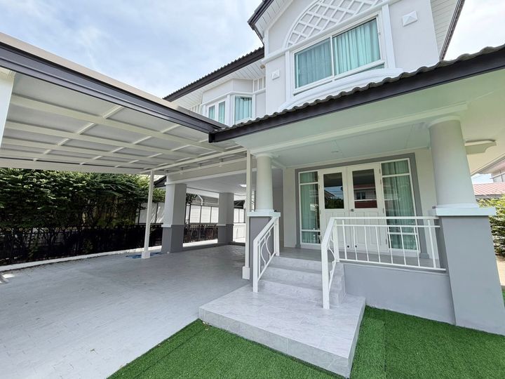 Fully renovated house with new furniture, new SPC flooring throughout, ready to move in with built-in features. Location next to Robinson Suvarnabhumi, Paseo, HomePro, Index, Suvarnabhumi Airport. - photo 3