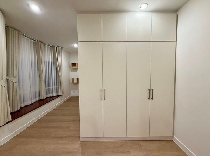 Fully renovated house with new furniture, new SPC flooring throughout, ready to move in with built-in features. Location next to Robinson Suvarnabhumi, Paseo, HomePro, Index, Suvarnabhumi Airport. - photo 10