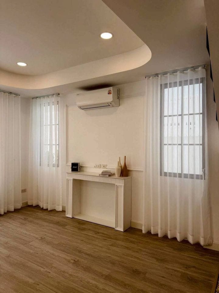 บ้านเดี่ยวรีโนเวทใหม่สไตล์มินิมอล ทำเลศักยภาพที่ตอบโจทย์ทุกการเดินทาง - รูปที่ 6
