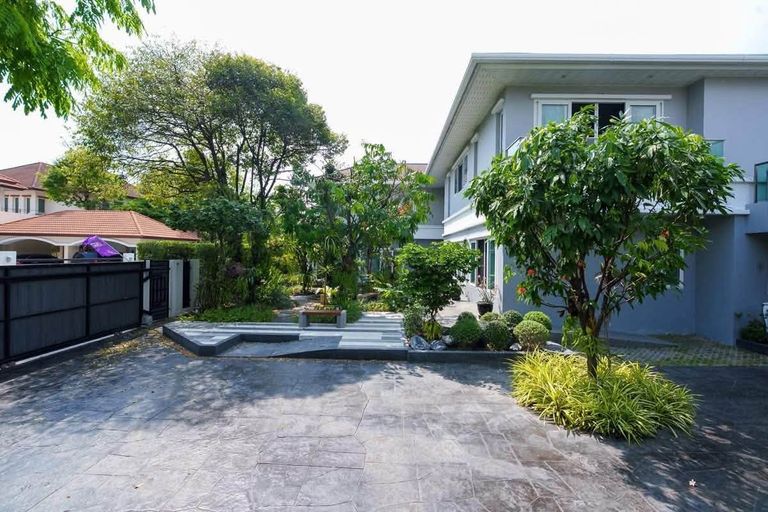 คฤหาสน์หรูริมบึงระบบไฟฟ้าลงดิน Villa Nakarin ประเวศ - รูปที่ 2