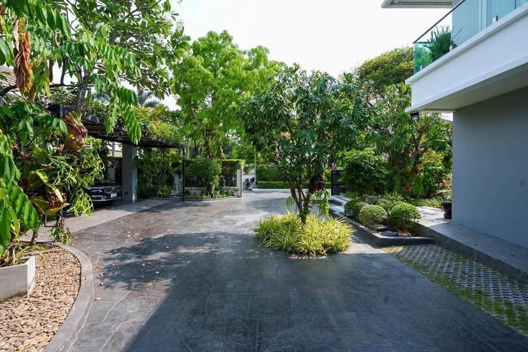 คฤหาสน์หรูริมบึงระบบไฟฟ้าลงดิน Villa Nakarin ประเวศ - รูปที่ 3