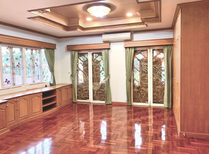 29 million, 1000 sqm, 253 sqw, M. Mantana Ram Inthra Km. 9, newly renovated house, Phra Ya Suren Road 26, land 253.90 sqw, usable area over 1000 sqm. - photo 2