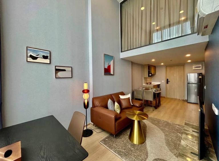 Life Rama4-Asoke: Duplex 2 bedrooms - photo 1