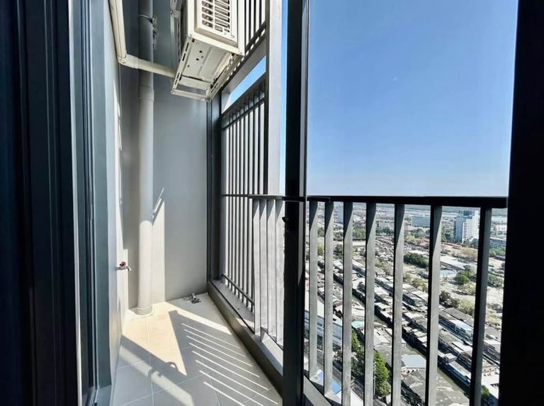 Life Rama4-Asoke: Duplex 2 bedrooms - photo 19