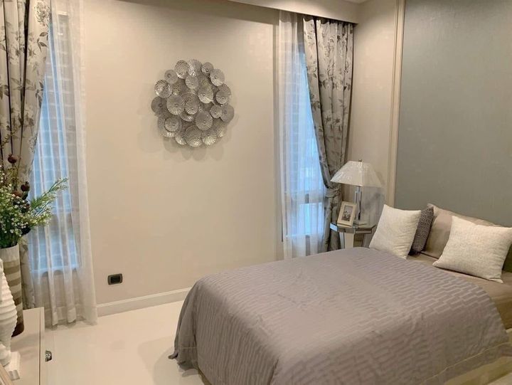 2-Storey Detached House with Swimming Pool, Perfect Masterpiece Sukhumvit 77 - Suvarnabhumi, 5 Bedrooms, 6 Bathrooms, Parking for 7 Cars Inside the House - photo 4