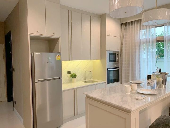 2-Storey Detached House with Swimming Pool, Perfect Masterpiece Sukhumvit 77 - Suvarnabhumi, 5 Bedrooms, 6 Bathrooms, Parking for 7 Cars Inside the House - photo 6