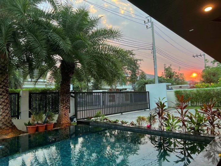 2-Storey Detached House with Swimming Pool, Perfect Masterpiece Sukhumvit 77 - Suvarnabhumi, 5 Bedrooms, 6 Bathrooms, Parking for 7 Cars Inside the House - photo 7