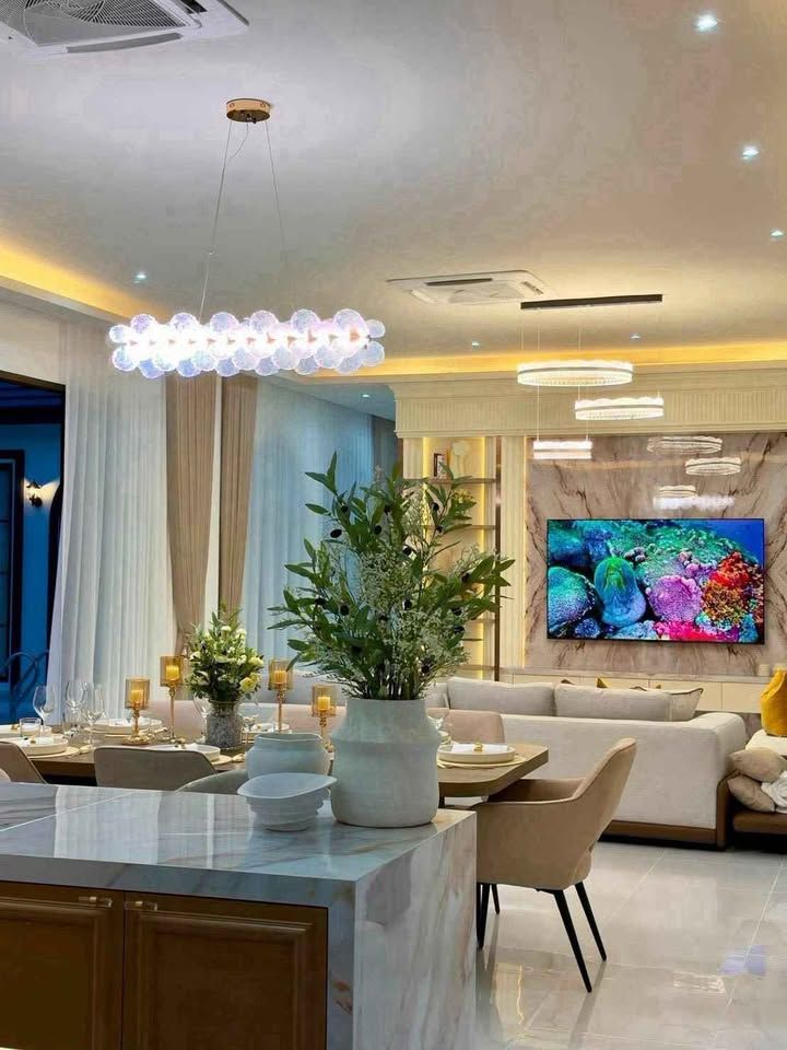 บ้านหรูสร้างใหม่มือ 1 สไตล์ Modern Classic พร้อมสระว่ายน้ำส่วนตัว บางละมุง ชลบุรี - รูปที่ 3