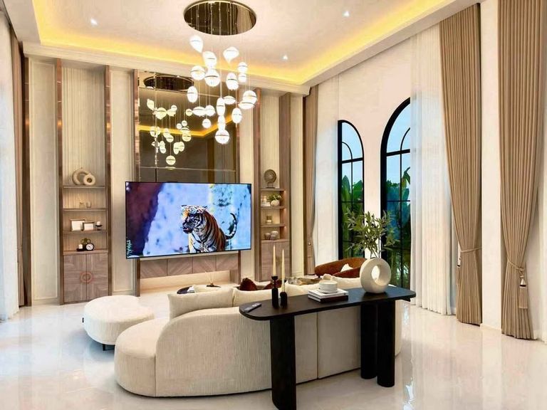 บ้านหรูสร้างใหม่มือ 1 สไตล์ Modern Classic พร้อมสระว่ายน้ำส่วนตัว บางละมุง ชลบุรี - รูปที่ 6