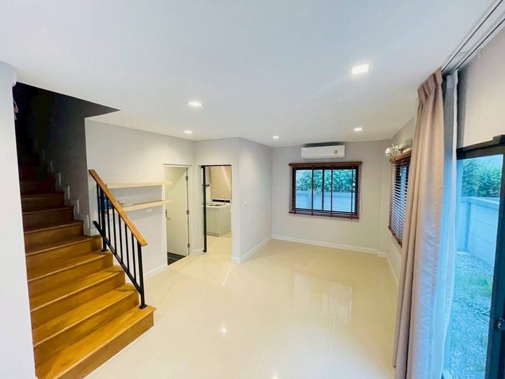 ขายบ้านแฝด 2 ชั้น หมู่บ้านเวนิว เวสเกต บางใหญ่ สภาพใหม่ พร้อมเข้าอยู่! - รูปที่ 9