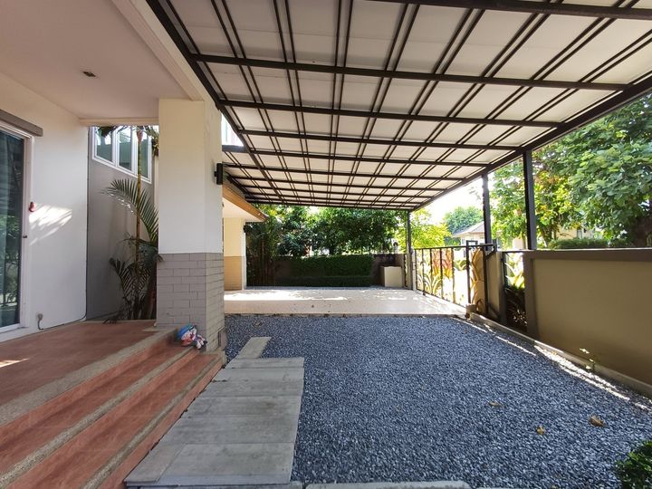Large Corner Single House 112 sqw with Good Functionality: 5 Bedrooms, 4 Bathrooms, 4 Parking Spaces, Maid's Room, Separate Guest House with Attached Bathroom - photo 12