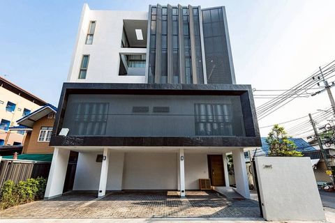 Luxury Business Residence จาก AssetWise พูลวิลล่า & โฮมออฟฟิศ 4 ชั้น สไตล์ - 1