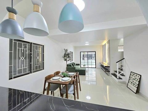 บ้านนี้มีเงินเหลือหลักแสน ทาวน์เฮาส์หลังมุม 2 ชั้น รีโนเวทใหม่ ตกแต่งสวยพร้อมอยู่ ราคา 1.99 ลบ - 2