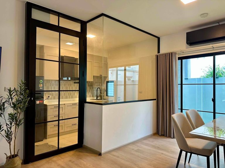 ทาวน์โฮมสมัยใหม่ให้เช่า | Villaggio 3 ศรีนครินทร์–บางนา โดย แลนด์แอนด์เฮ้าส์ - รูปที่ 4