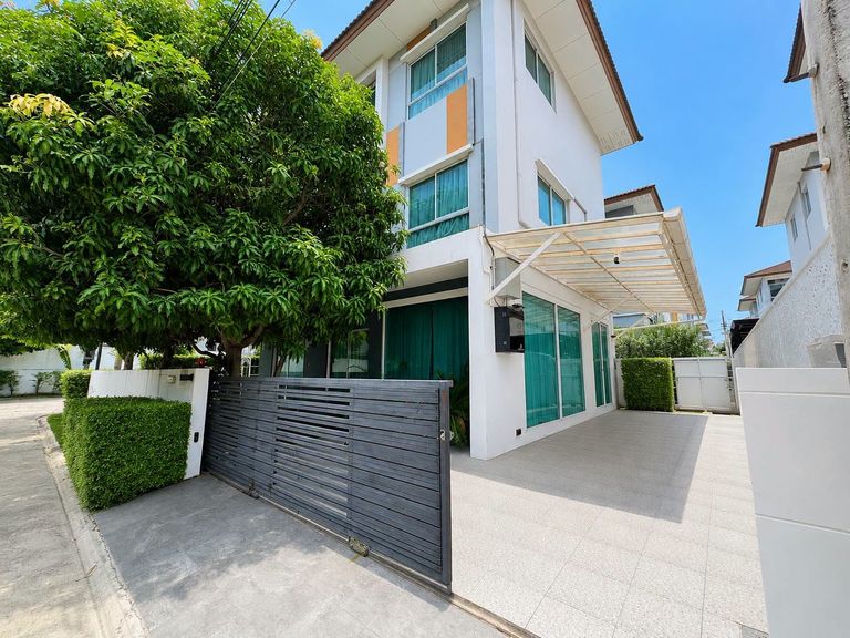 Casa Grand สุขาภิบาล 5 บ้านเดี่ยว 3 ชั้น ทำเลติดถนนใหญ่ - รูปที่ 2