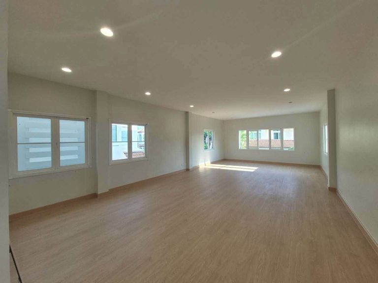 บ้านเดี่ยวรีโนเวทใหม่ ย่านสุขุมวิท 103 - รูปที่ 3