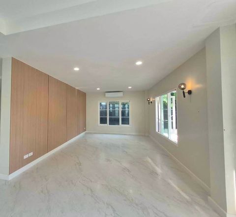 บ้านเดี่ยวรีโนเวทใหม่ ย่านสุขุมวิท 103 - 4