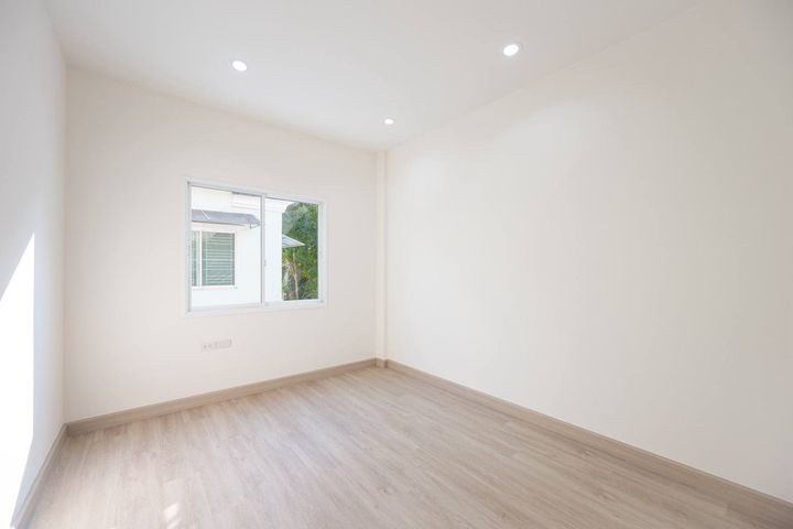 Parinlaksana Light Village Rama 5 - The best location townhome on Ratchaphruek Road with complete house functions - photo 5