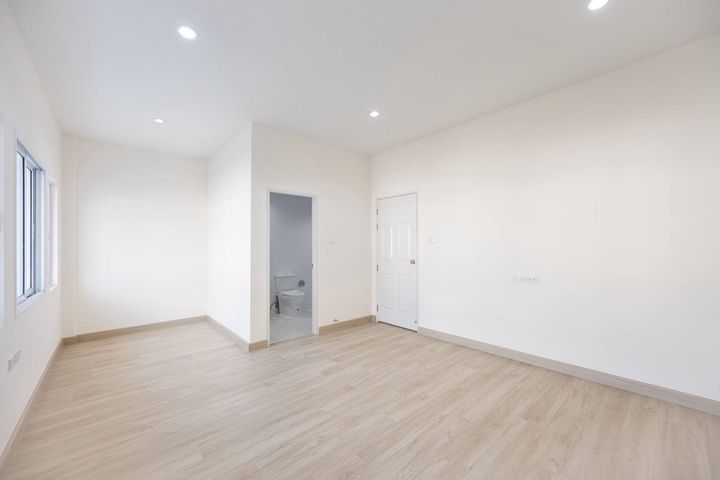 Parinlaksana Light Village Rama 5 - The best location townhome on Ratchaphruek Road with complete house functions - photo 7