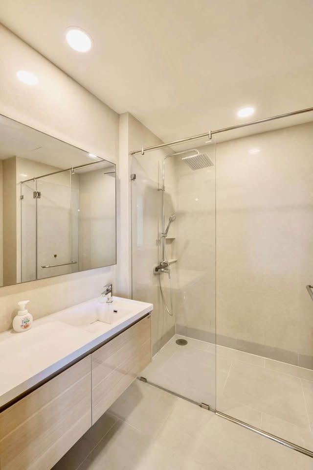 For Rent: The Emporio Place Sukhumvit 24 Duplex BTS Phrom Phong Condo - photo 3