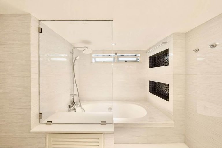For Rent: The Emporio Place Sukhumvit 24 Duplex BTS Phrom Phong Condo - photo 6