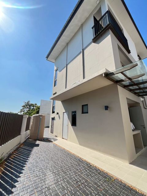 บ้านเดี่ยวหรู 3 ชั้น – หลังริม พื้นที่ใหญ่สุดในโครงการ หมู่บ้าน AQ Arbor สวนหลวง ร.9 พร้อมเข้าอยู่ เจ้าของดูแลดี ฮวงจุ้ยดี - 4