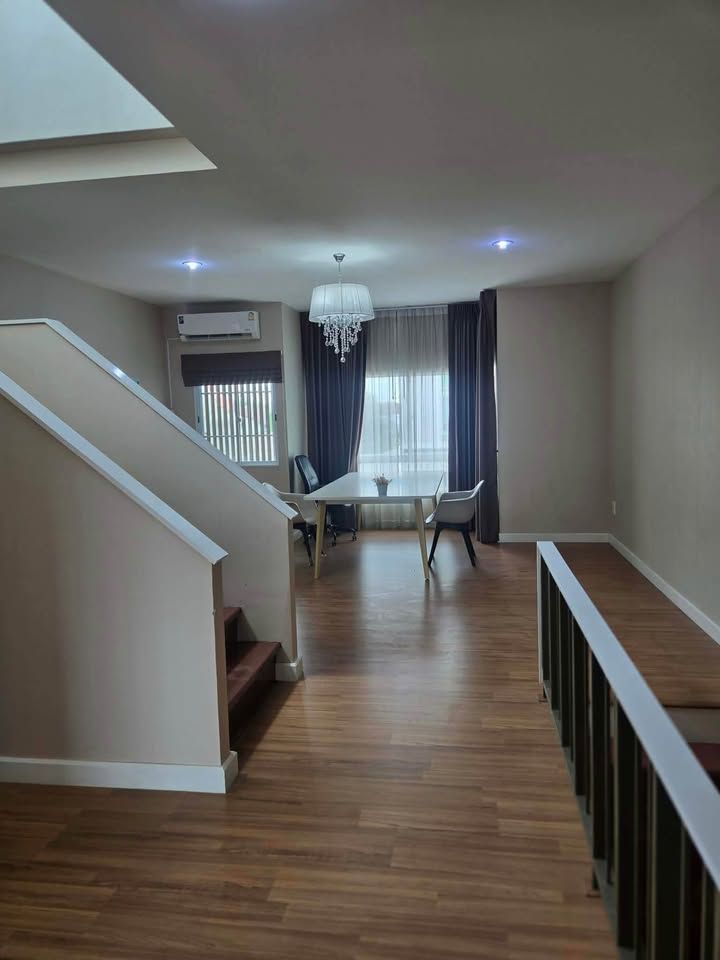 For Rent: Corner Townhome, Nalin Avenue 2 Project, Ramkhamhaeng 144 - photo 11