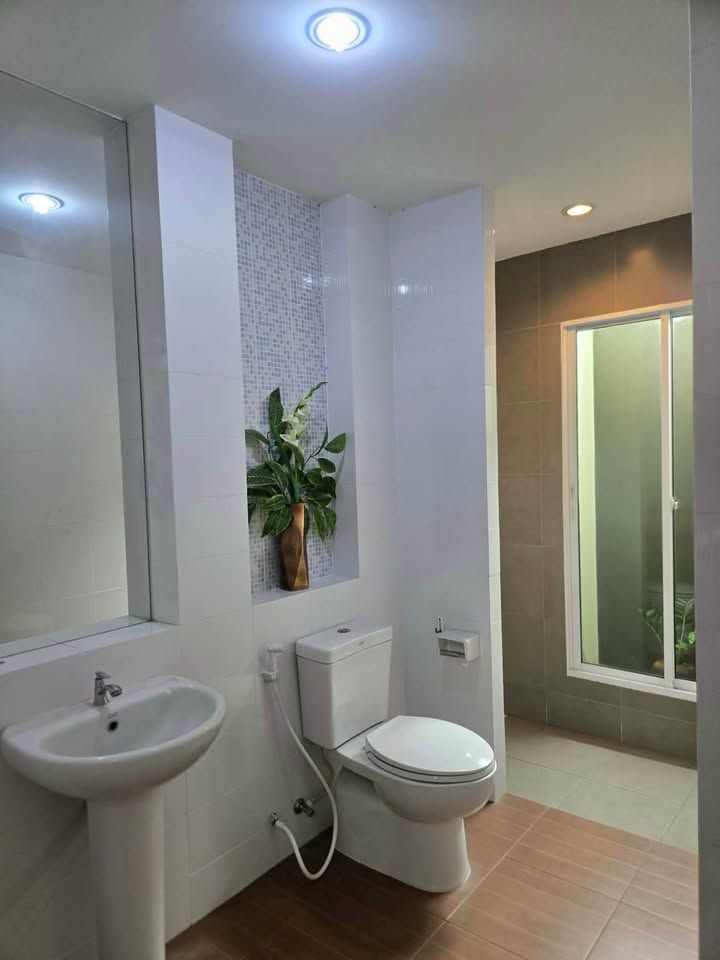 For Rent: Corner Townhome, Nalin Avenue 2 Project, Ramkhamhaeng 144 - photo 5
