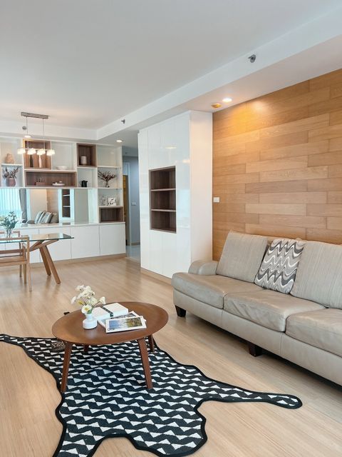 For Rent & Sale - The Rajdamri Condo