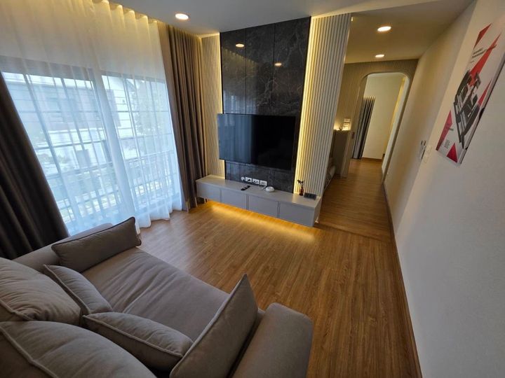 บ้านหรู Centro บางนา พร้อมบ่อปลาคาร์ฟ + โซลาร์เซลล์ ครบจบในหลังเดียว! - รูปที่ 10