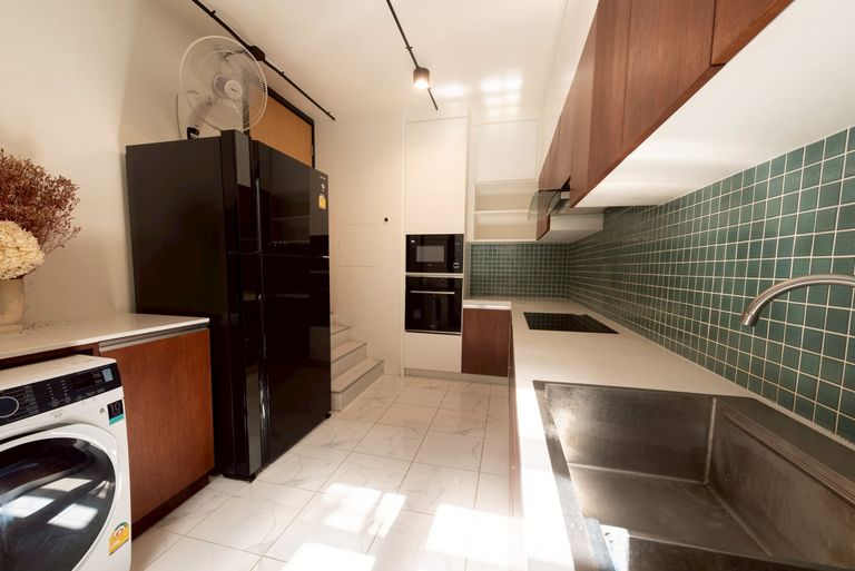 Private 5.5-Story Home Office for Rent | Sukhumvit 109 (near BTS Bearing and BTS Samrong) - photo 4