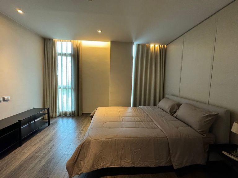 For Rent: The Crest Ruamrudee Condo (BTS Ploenchit) - photo 3
