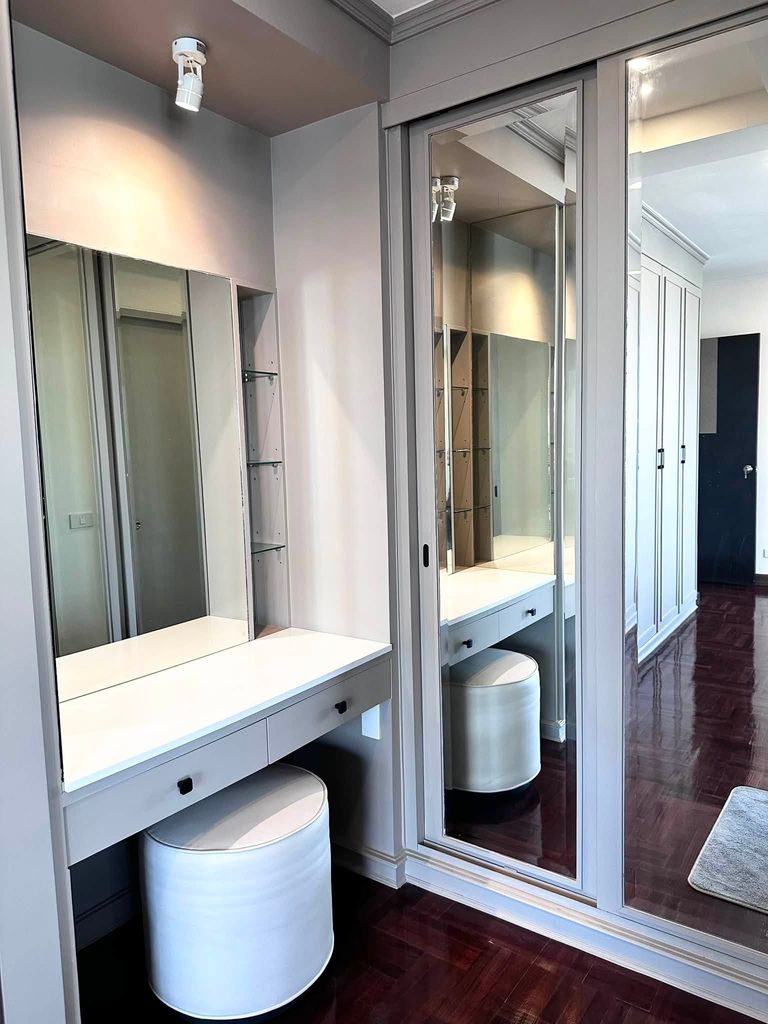 คอนโดหรูริมแม่น้ำเจ้าพระยา Renovate ใหม่ทั้งหลัง Riverside Villa Condominium 1 | 200 ตร.ม. | ชั้น 15 - รูปที่ 2