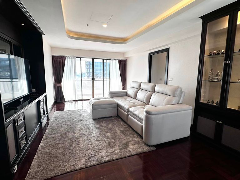 คอนโดหรูริมแม่น้ำเจ้าพระยา Renovate ใหม่ทั้งหลัง Riverside Villa Condominium 1 | 200 ตร.ม. | ชั้น 15 - รูปที่ 4