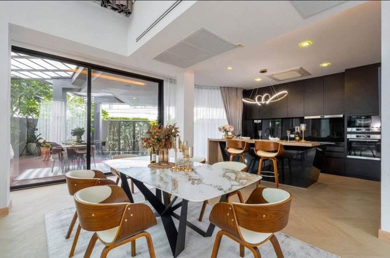 RARE PRIVATE OASIS IN THE HEART OF BANGKOK บ้านหรูพร้อมสระว่ายน้ำ ใจกลางเมือง - รูปที่ 13