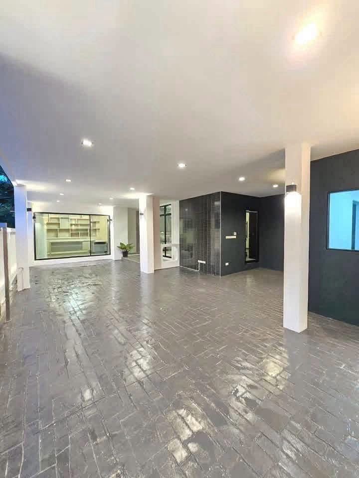 Luxury Nordic Style Detached House, Spacious and Impressive, Located on a Main Road! Piamsuk Village 1 (Soi Baan Kluai - Sai Noi) - photo 10