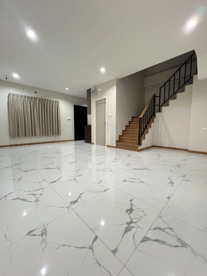 ให้เช่าบ้านทาวน์โฮม 3 ชั้น (หลังมุม)ใจกลางรัชดา-ลาดพร้าว - รูปที่ 13