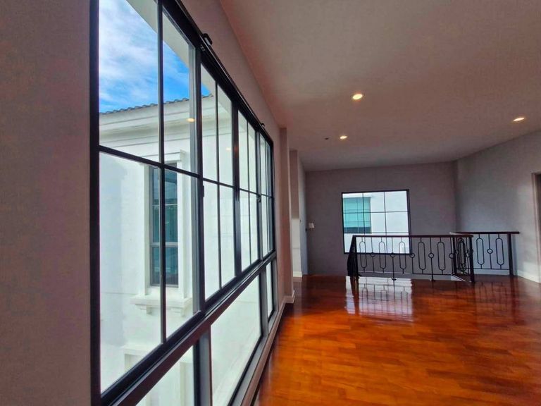 Luxury House Ready to Move In, NIYHAM Project, Borommaratchachonnani - photo 6