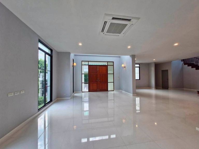 Luxury House Ready to Move In, NIYHAM Project, Borommaratchachonnani - photo 11