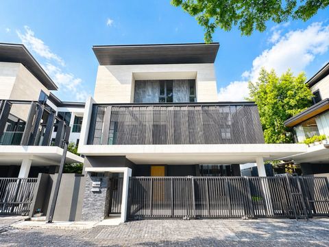 ปล่อยเช่าบ้านเปล่า  The Urban Reserve บ้านเดี่ยว 3 ชั้น ระดับ Super Luxury ติดถนนคู่ขนานมอเตอร์เวย์ขาเข้าเมือง (พัฒนาการ 53) - 1
