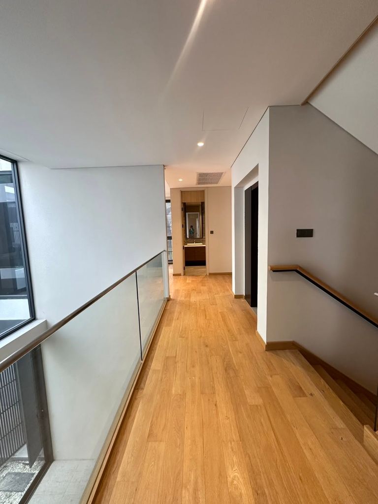 For rent: Unfurnished house at The Urban Reserve, a 3-story Super Luxury single house next to the parallel road of the motorway heading into the city (Pattanakarn 53) - photo 6