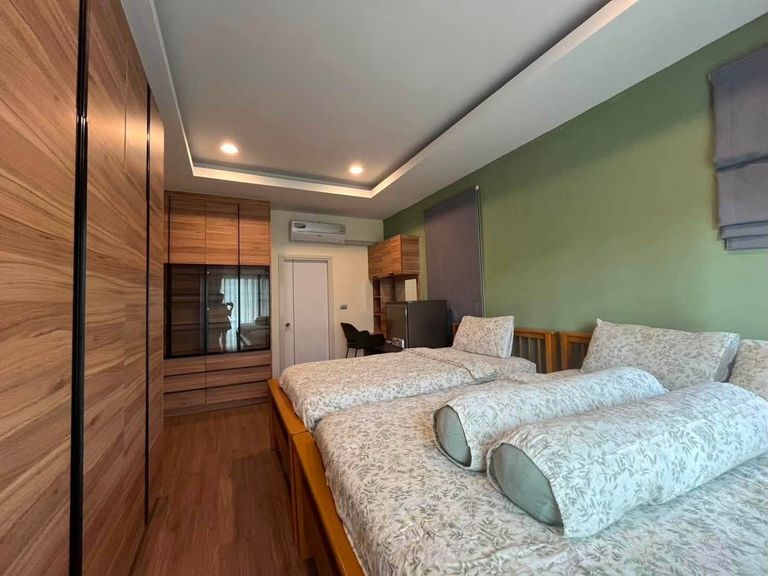 For Sale: Vintage Minimalist Single House in Si Racha-Bang Phra - photo 11