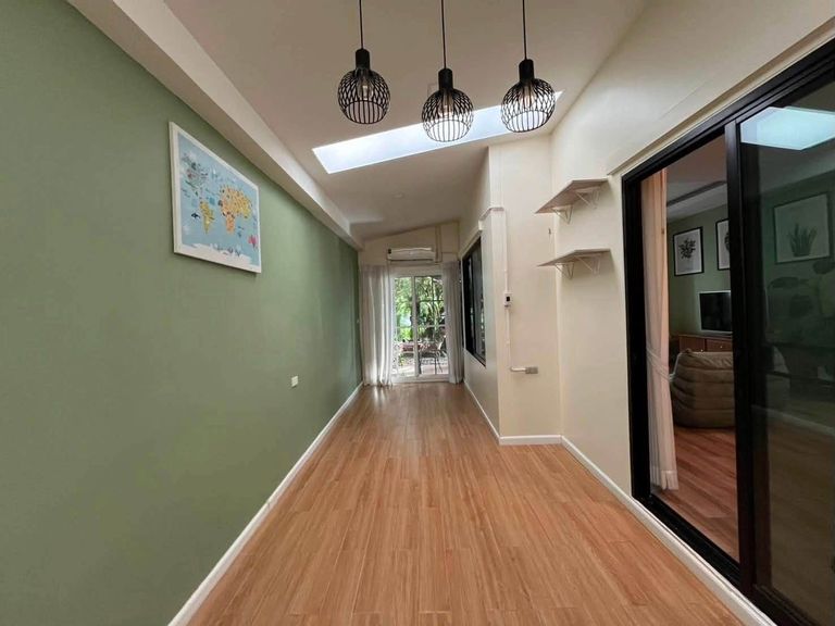 For Sale: Vintage Minimalist Single House in Si Racha-Bang Phra - photo 13