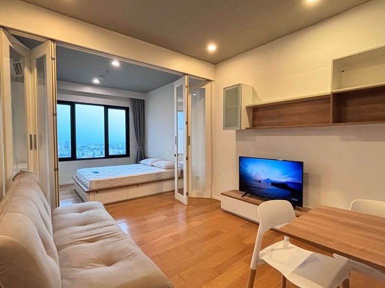 Blocs 77 Condo - photo 1