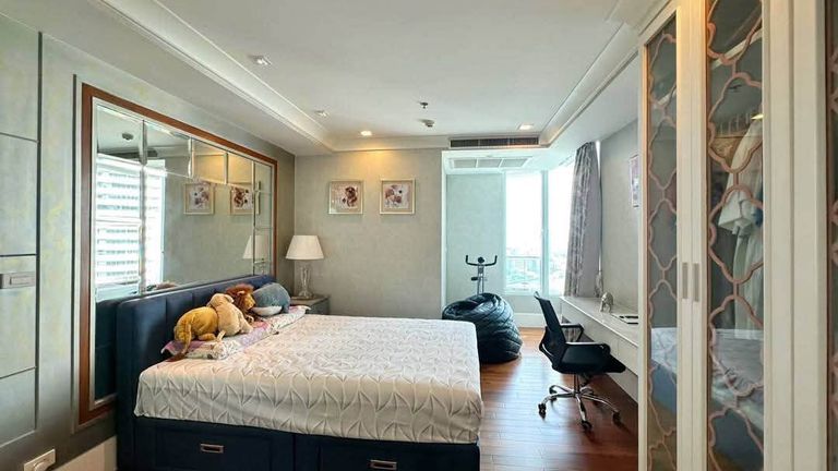 For Sale: Rare Asset by the River! Large Size 161.45 sqm with 180° Chao Phraya River View at My Resort @ River Charan 72 - photo 17