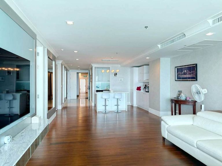 For Sale: Rare Asset by the River! Large Size 161.45 sqm with 180° Chao Phraya River View at My Resort @ River Charan 72 - photo 6